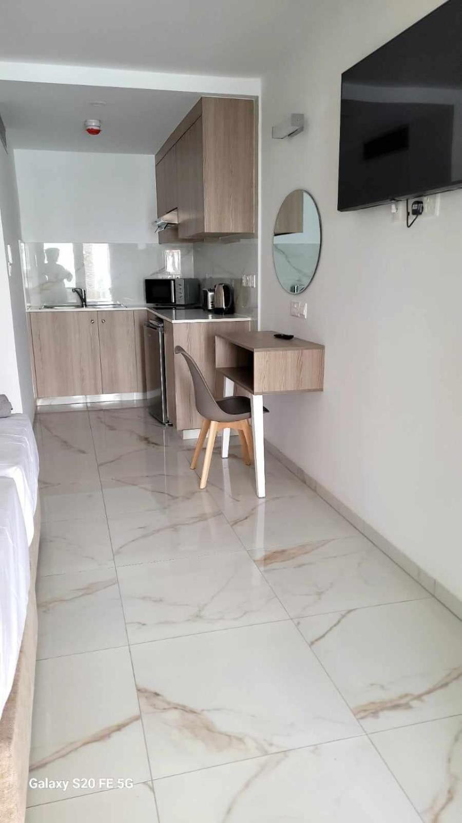 Simos Magic Beach Hotel Apts Айя-Напа Экстерьер фото